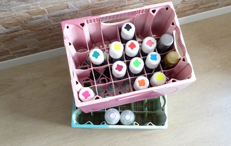 DIY Spray paint organiser from beer crate Pintyplus
