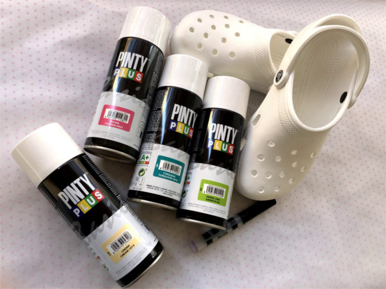How to paint Crocs with spray paint Pintyplus