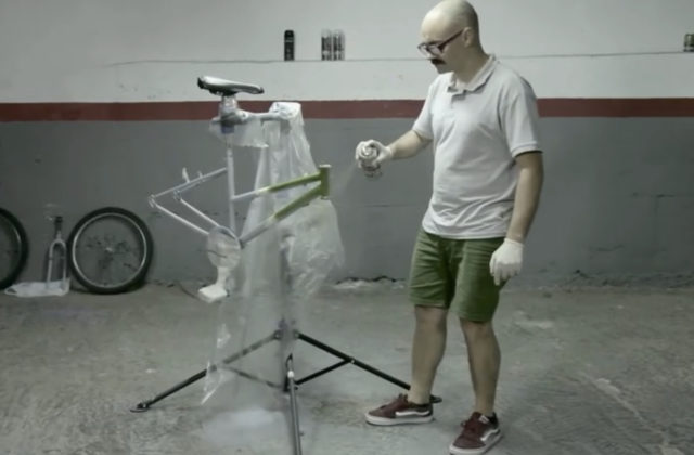 How to spray a bike