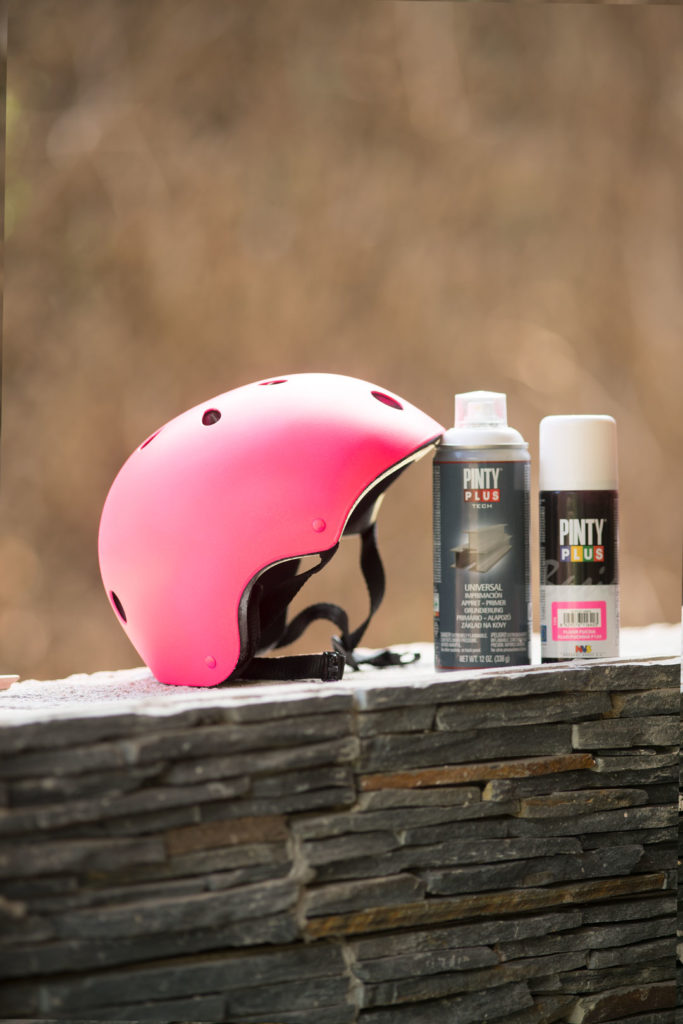 how to spray paint a bike helmet